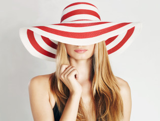 girl in bonnet