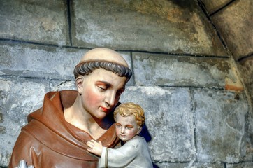 Prêtre et l'enfant