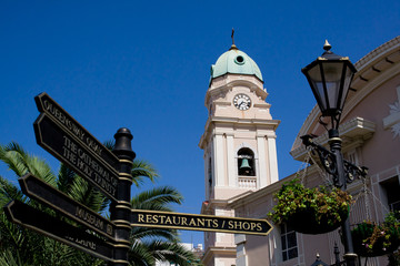 Calles de Gibraltar Indicador e Iglesia