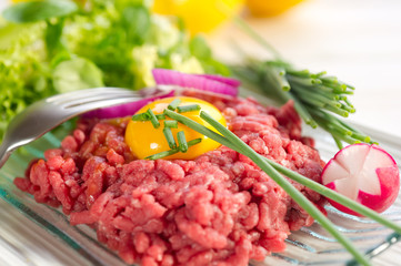 tartare with salad - tartare e insalata