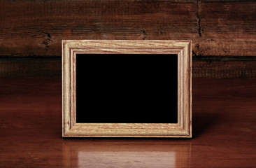 frame on table