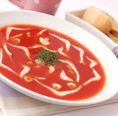 Tomatensuppe mit Fenchelgemüse