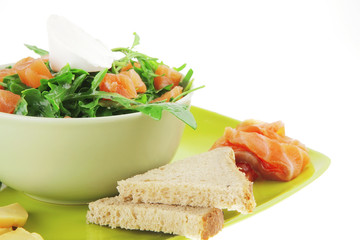 salad with smoked salmon and fromage