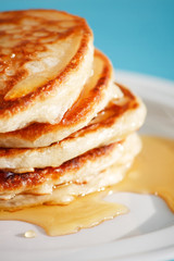 pancakes with honey