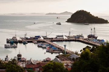 Crédence de cuisine en verre imprimé Indonésie Labuanbajo Bay, Flores, Indonesia