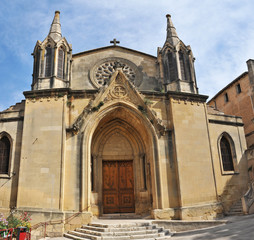 Fototapeta na wymiar église de Sommieres