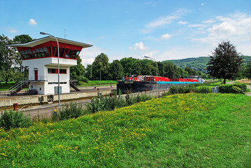 Ecluse du Rhin à Bâle , Suisse.