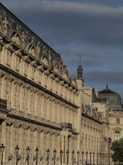 Fototapeta premium Museo del Louvre en Paris