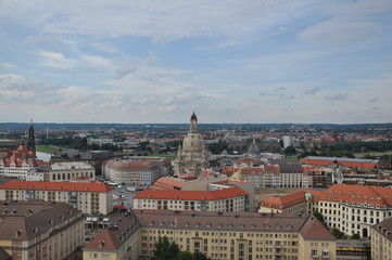 Fototapeta na wymiar Dresden von oben