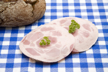 Brot mit Wurst