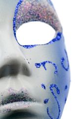 masque bleu, fond blanc
