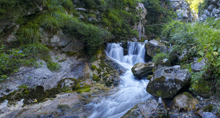 Panorámica cascada.