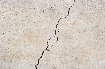 Crack in the wall II