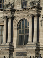 Obraz premium Museo del Louvre en Paris