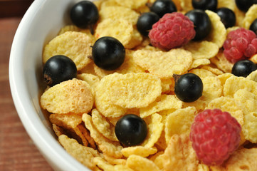 Corn flake with berries