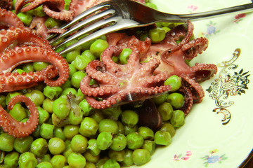 polipetti con piselli