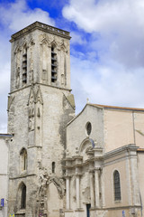 Fototapeta na wymiar Francja, 17, La Rochelle: Kościół Zbawiciela, dzwon 15 ° Podkładki pod mysz w.