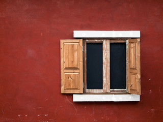 Obraz na płótnie Canvas open fake wood window