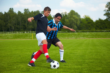 Duell beim Fußball