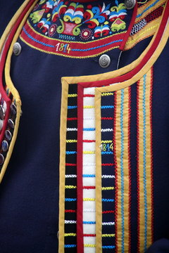 costume,traditionnel,breton,bigoudenne,finist&egrave;re,bretagne