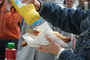 Bratwurst in Hand
