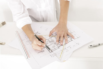 Architekt mit Pläne