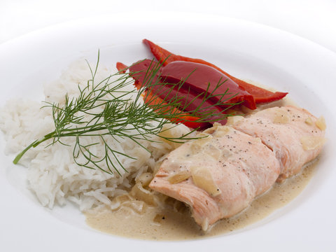 Lachs mit Paprika unf Dill