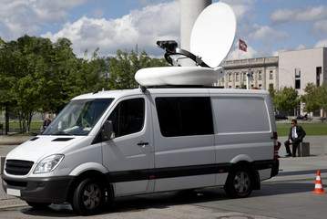 &Uuml;bertragungswagen