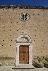 facciata di chiesa