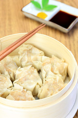 steamed meat dumpling