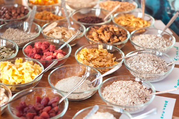 different kid of flakes for musli