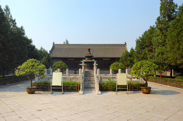 chinese temple © birdmanphoto