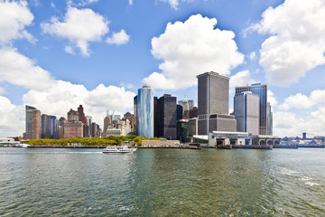 Fototapeta na wymiar New York City panorama with Manhattan Skyline over Hudson River