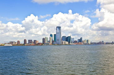Fototapeta na wymiar New York City panorama with Manhattan Skyline over Hudson