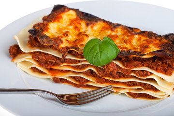 Lasagne auf einem wei?en Teller