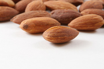 アーモンド
