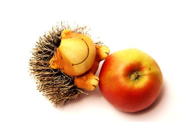 Igel will Apfel....