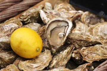 Huitres et  citron