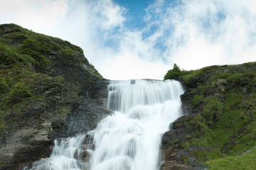 Fototapeta na wymiar The waterfall