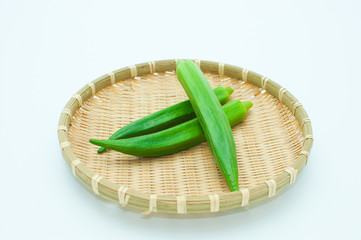 オクラとざる