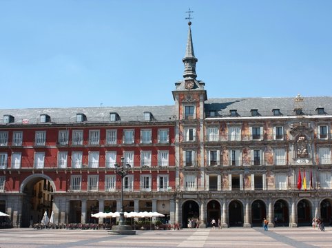 célèbre Plaza Mayor à Madrid, Espagne