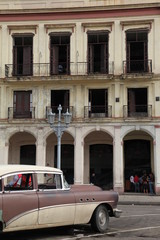 Fototapeta na wymiar Paseo Marty (Facing Kapitol) Old Havana - Havana