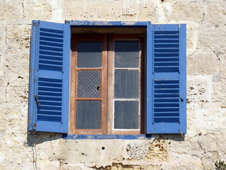 antica finestra blu