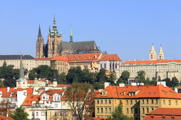 Fototapeta na wymiar The View on the beautiful Prague gothic Castle