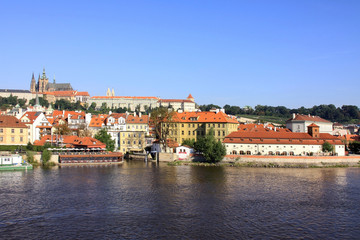 Obraz premium Prague gothic Castle above River Vltava
