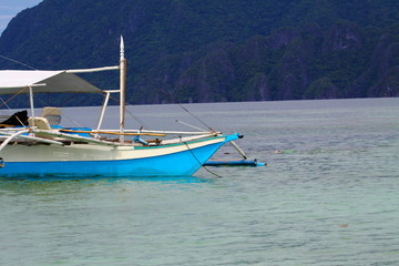 Fototapeta premium Philippines white boat