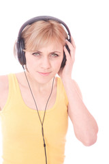 Naklejka premium Woman with headphones listening to music