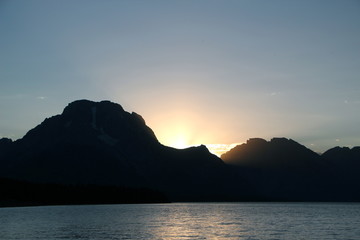 Fototapeta premium Sunset on the Tetons