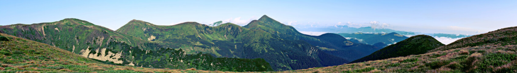Fototapeta na wymiar Mountain panorama. Seven shots stitch image
