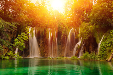 Naklejka premium Waterfalls in national park. Plitvice, Croatia